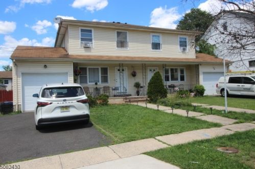 471 Robins St, Roselle, NJ 07203-1844