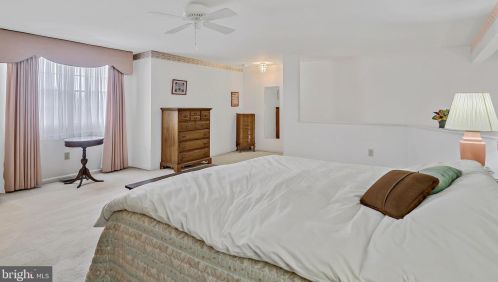 1214 White Birch Ln, Carlisle PA  17013-3591 exterior