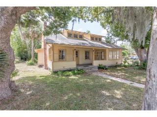 421 Joanna Ave, Tavares, FL 32778-3029
