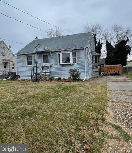 209 Nassau Ave, West Deptford, NJ 08066-2215