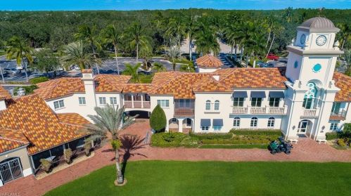 4681 Rio Poco Ct, Naples, FL 34109-3366