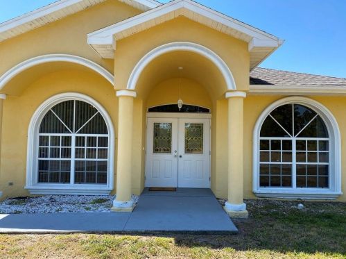 742 Long Lines Ln, Lehigh Acres, FL 33974-9773