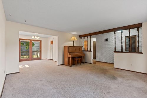 6909 68th Ave, Minneapolis, MN 55428-1705