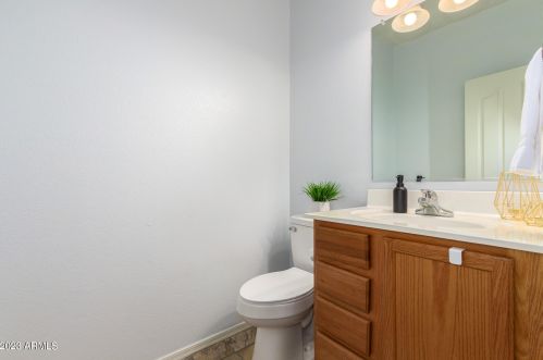 1248 Clifton Ave, Gilbert AZ  85295-5968 exterior