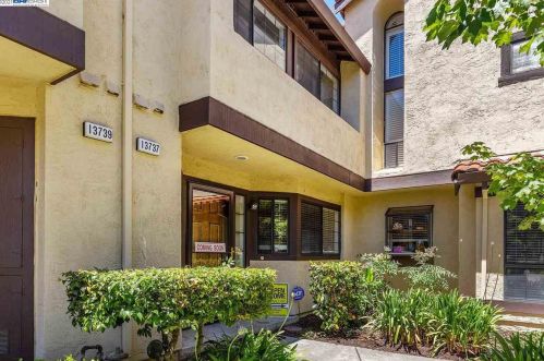 13737 Seagate Dr, San Leandro, CA 94577-6429