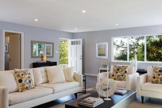 4165 Whittle Ave, Oakland, CA 94602-2543