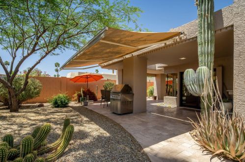 8117 Del Tiburon Dr, Scottsdale, AZ 85258-1731