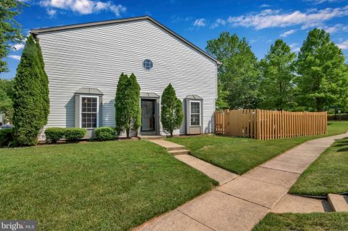 6125 Trident Ln, Woodbridge, VA 22193-4117
