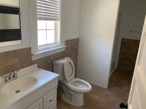 443 Hills Ferry Rd, Newman CA  95360-9701 exterior