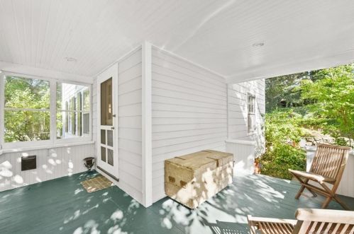 26 Un Ave, Norwalk CT 06851-3733 exterior