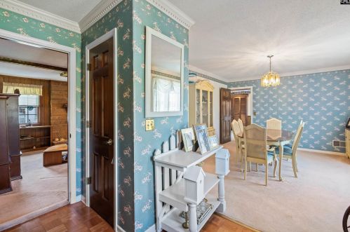 101 Half Moon Dr, Cayce-West Columbia, SC 29172-2553