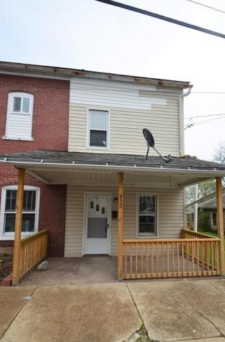 652 Pennsylvania Ave, Bangor, PA 18013-1739