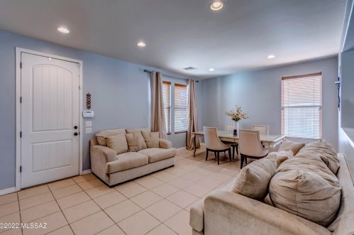 6858 Salt Cedar Rd, Tucson, AZ 85756-5120