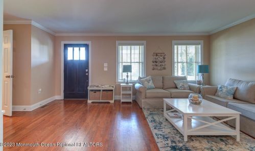 416 Carter Ave, Point Pleasant Beach NJ  08742-4105 exterior