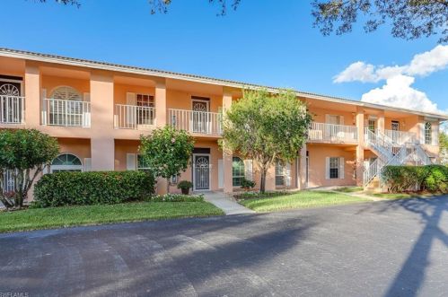 565 Augusta Blvd, Naples, FL 34113-7584