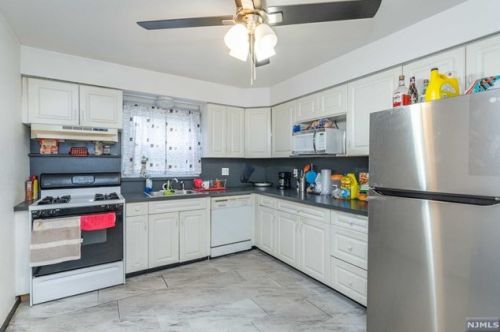 7105 Madison St, North Bergen, NJ 07047-5418