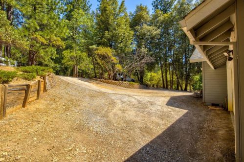 23720 Bonanza Rd, Pioneer CA  95666-9323 exterior