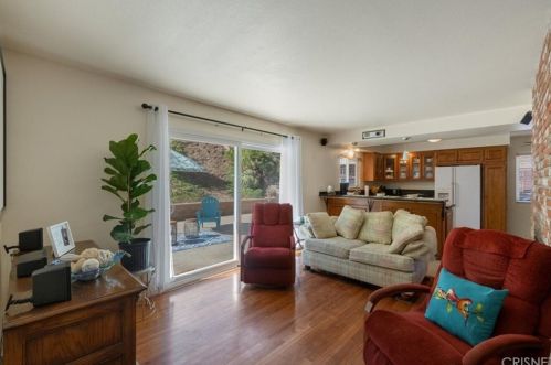 675 Dana Dr, Santa Paula CA  93060-1614 exterior