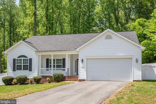 336 Phillips St, Fredericksburg VA  22405-2715 exterior