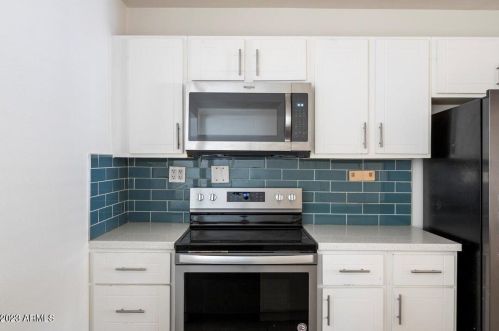 1133 Alice Ave, Phoenix AZ  85020-3214 exterior