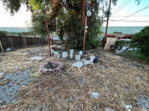 1615 Hardwick St, Long Beach CA  90807-1127 exterior