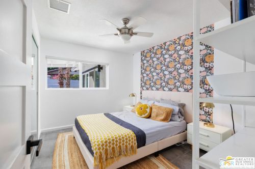 2221 Francis Dr, Palm Springs CA  92262-2553 exterior
