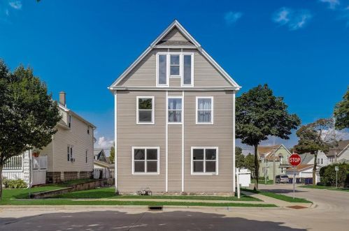 1101 72nd St, Milwaukee WI  53214-3119 exterior