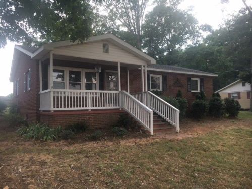5873 Chesnee Hwy, Chesnee SC  29323-8721 exterior