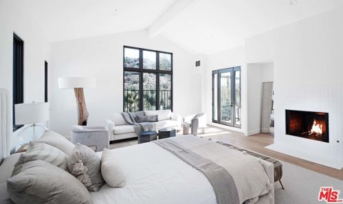 3170 Santa Maria Rd, Topanga CA  90290-4307 exterior