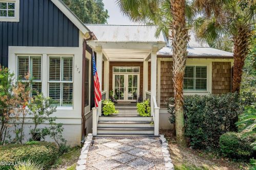 174 Spanish Point Dr, Beaufort, SC 29902-6141