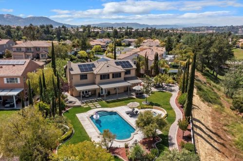 32862 Pine Cir, Temecula CA  92592-1369 exterior