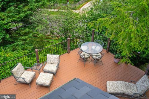 4310 42, Washington DC 20016-4613 exterior