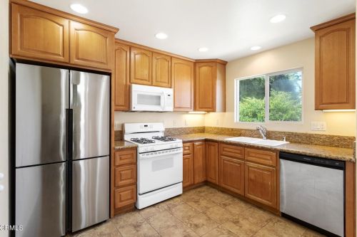 262 Acacia St, Altadena CA  91001-5514 exterior