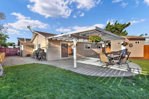 4471 Appleton St, San Diego CA 92117-1909 exterior