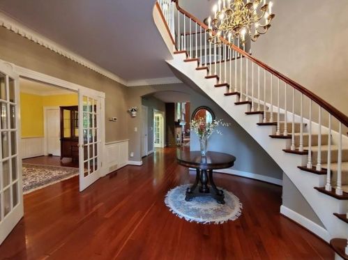 520 Shadow Oaks Dr, Meadville, PA 16335-1162