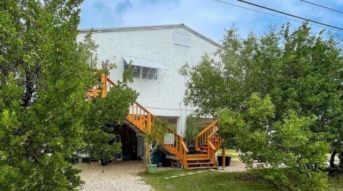 1547 Narcissus Ave, Summerland Key, FL 33043-6033