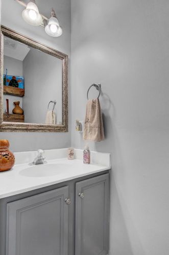 1064 Willoughby Ln, Mount Pleasant SC  29466-9038 exterior