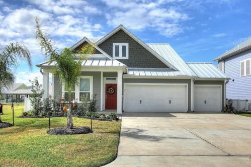 5210 Brigantine Cay Ct, Texas City, TX 77590-1501