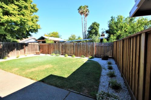 747 Borchard Ct, Woodland CA  95695-5001 exterior