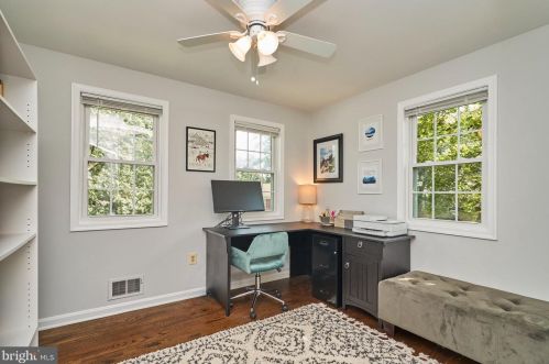 13185 Putnam Cir, Woodbridge VA  22191-1028 exterior