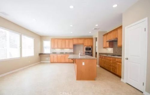 6755 Edinboro St, Chino CA  91710-1309 exterior
