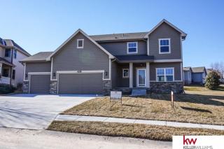 6228 152nd St, Omaha NE  68116-4443 exterior