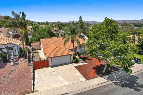 29233 Northpointe St, Lake Elsinore CA  92530-1200 exterior