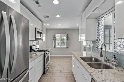 3116 20 Pl, Phoenix AZ 85042-8116 exterior