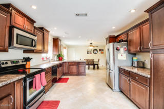 4933 Libby St, Glendale, AZ 85308-1469