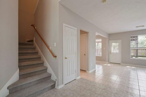 119 Merryweather Cir, Conroe TX  77384-5056 exterior