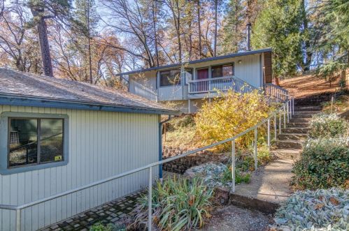 708 Doris Dr, Grass Valley CA  95945-5524 exterior