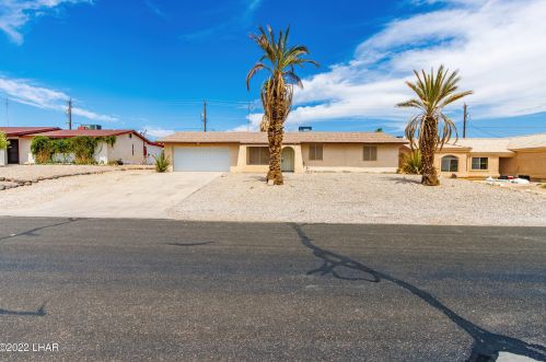 642 Riverboat Dr, Lake Havasu City AZ  86403-3650 exterior