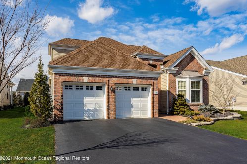 120 Arborridge Dr, Lacey, NJ 08731-1079