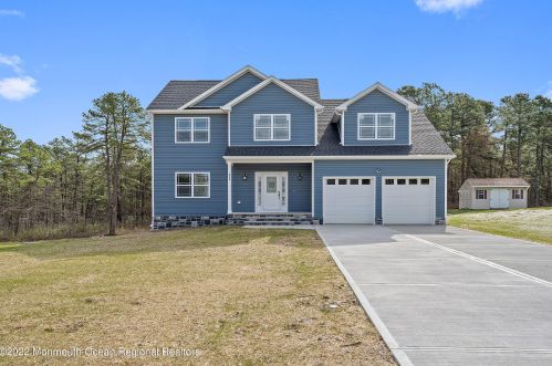 513 Vernon Pl, Berkeley Township, NJ 08721-3300